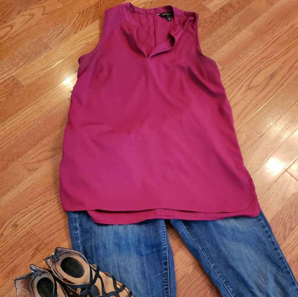 Chic sleeveless blouse